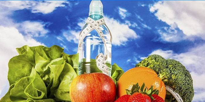 Sebze, meyve ve bir şişe su