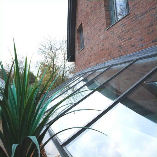İngiltere'de bir FBH evi için cam çatı